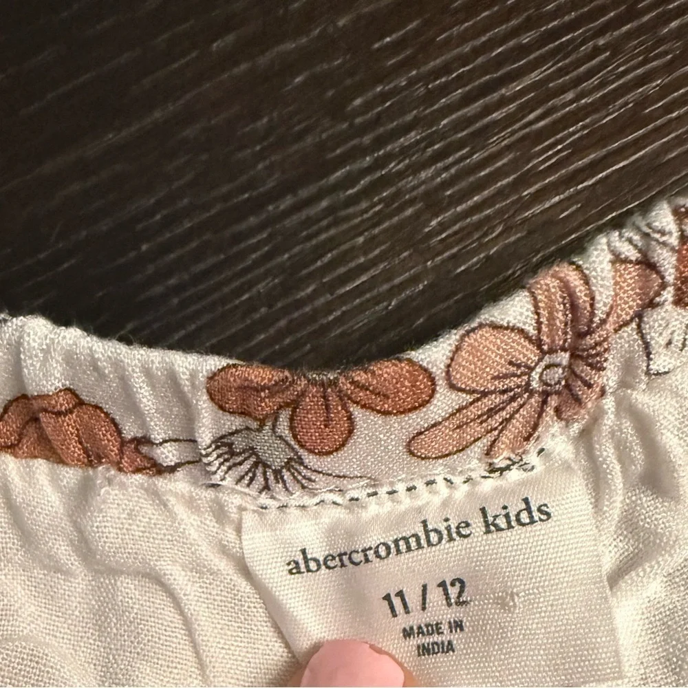 Abercrombie kids mod floral flutter skirt size 11/12